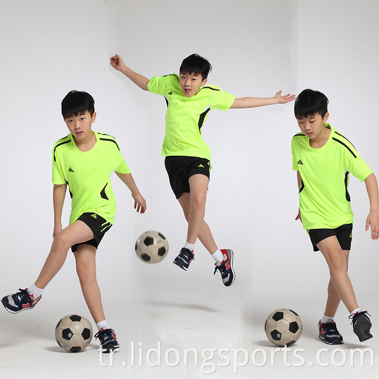 Özel Thai Kalite Ucuz Futbol Forması Gençlik Futbol Üniformaları Kolej Futbol Formaları
